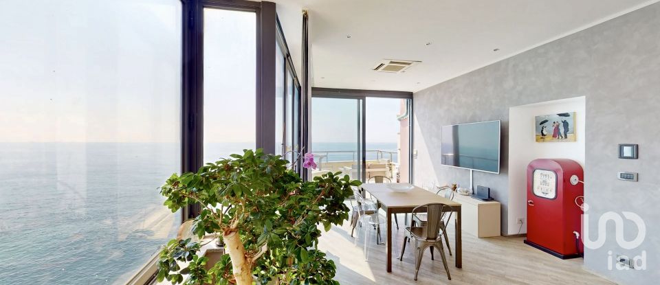 Apartment 5 rooms of 119 m² in Genova (16157)