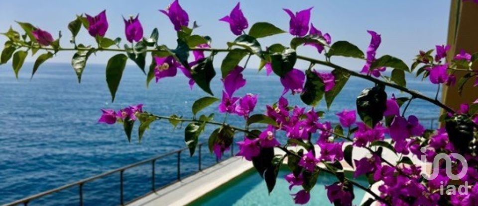 Apartment 5 rooms of 119 m² in Genova (16157)