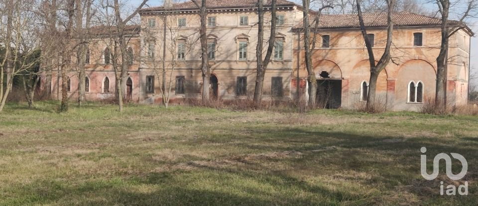 Costruzione di 2.533 m² in Castel d'Ario (46033)
