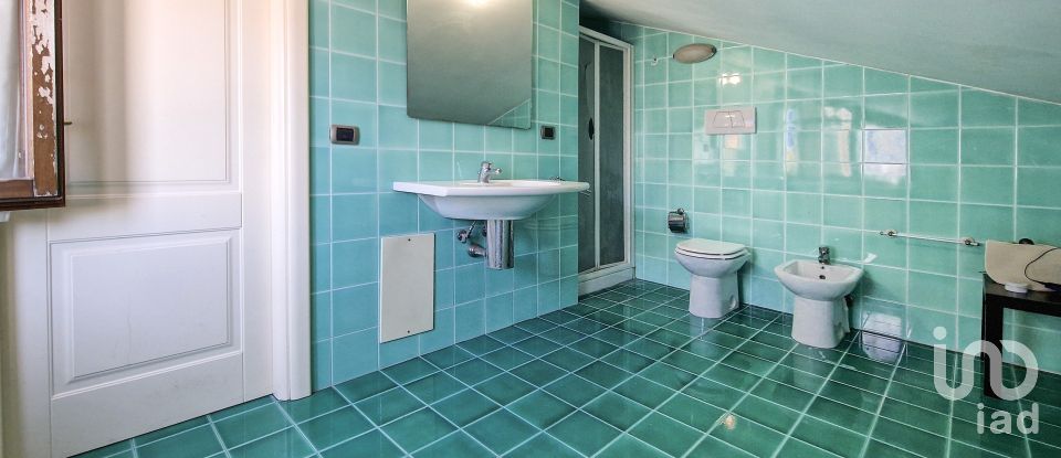 Casale 7 locali di 275 m² in Recanati (62019)