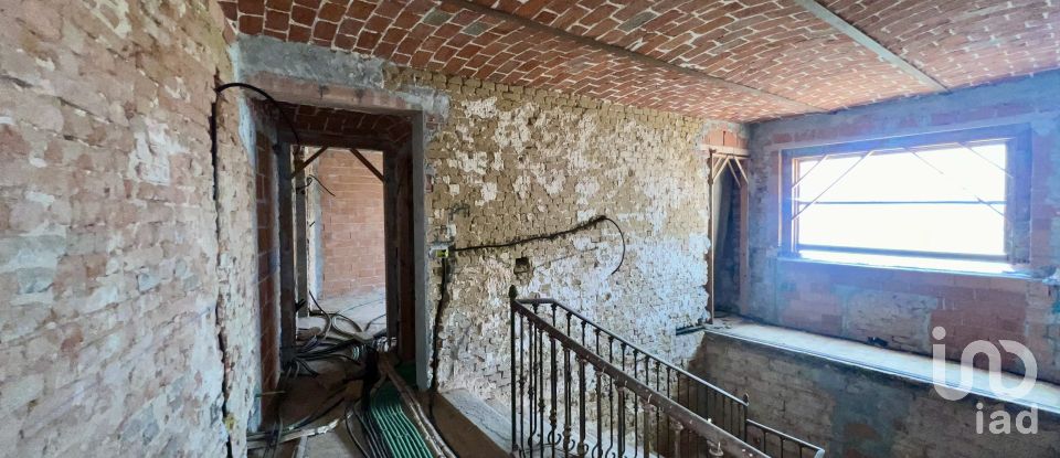 Country home 10 rooms of 437 m² in Masio (15024)