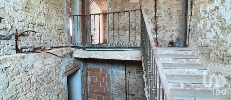 Country home 10 rooms of 437 m² in Masio (15024)