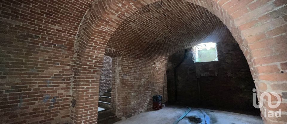 Country home 10 rooms of 437 m² in Masio (15024)