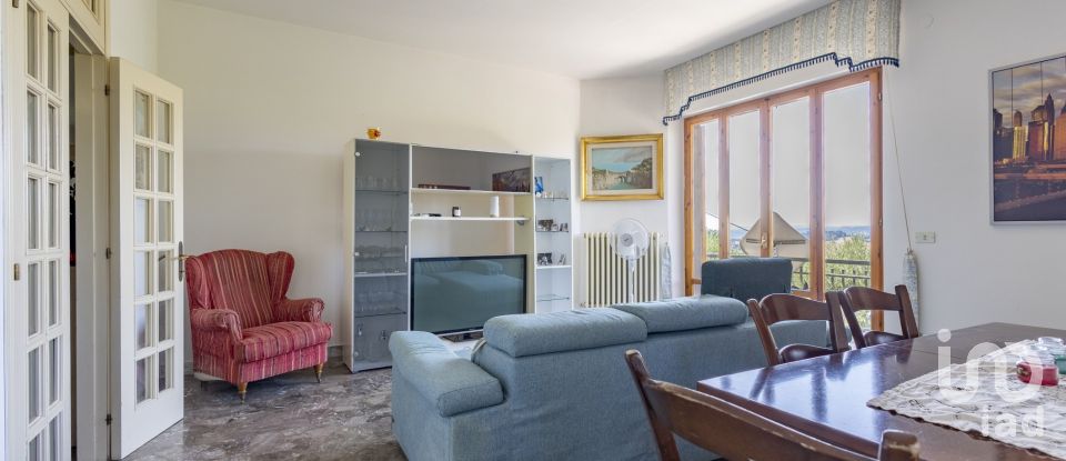 Apartment 7 rooms of 186 m² in Civitanova Marche (62012)