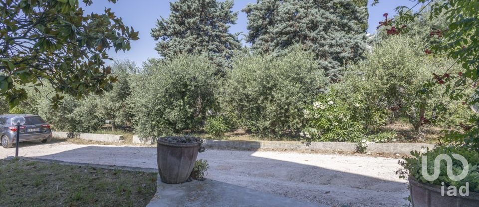 Apartment 7 rooms of 186 m² in Civitanova Marche (62012)