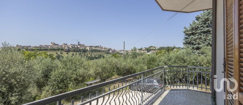 Apartment 7 rooms of 186 m² in Civitanova Marche (62012)