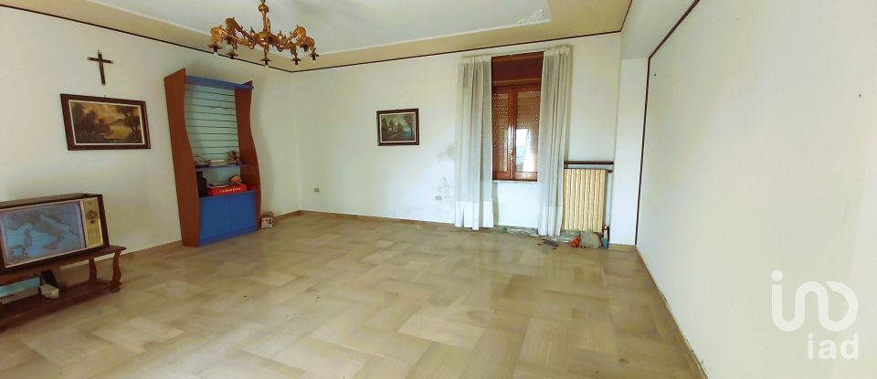 House 16 rooms of 500 m² in Aiello Calabro (87031)