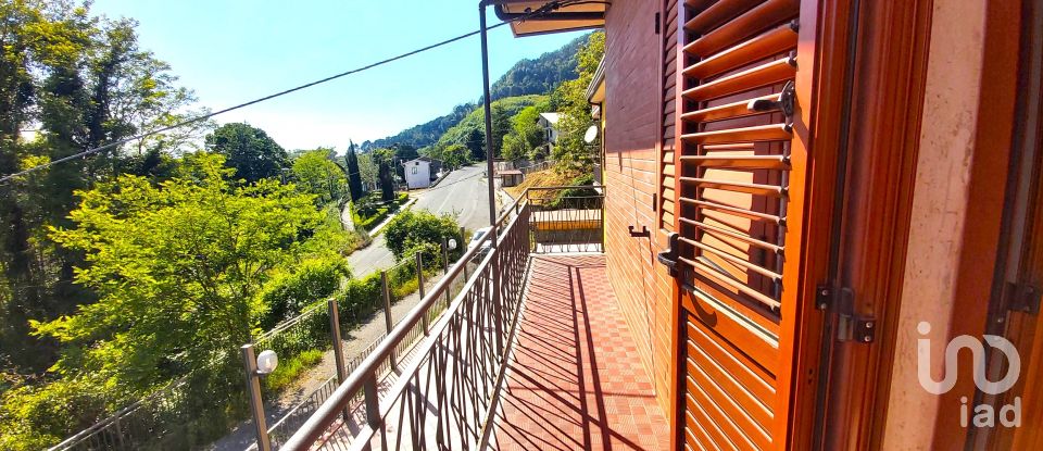 House 16 rooms of 500 m² in Aiello Calabro (87031)