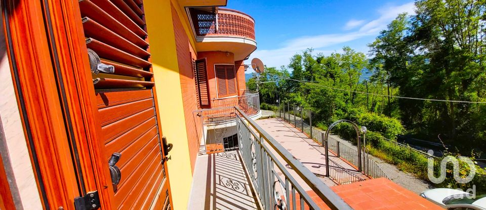 House 16 rooms of 500 m² in Aiello Calabro (87031)