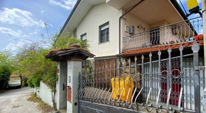 Casa indipendente 9 locali di 257 m² in Massarosa (55054)