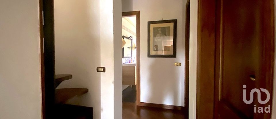 Casa indipendente 9 locali di 257 m² in Massarosa (55054)