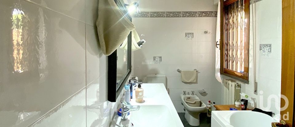 Casa indipendente 9 locali di 257 m² in Massarosa (55054)