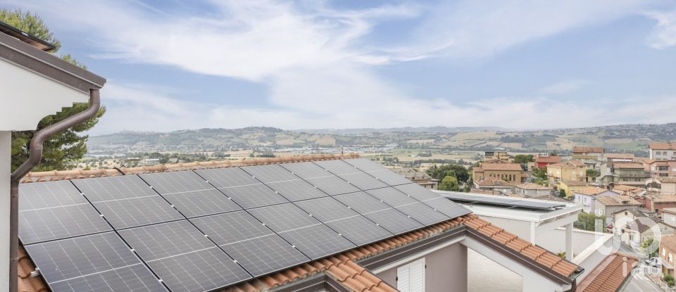 Appartamento 0 locali di 100 m² a Castelfidardo (60022)