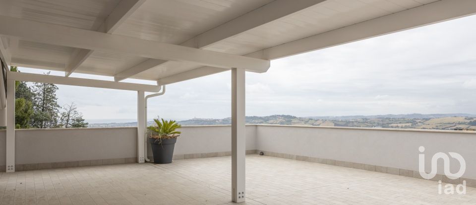 Appartamento 0 locali di 100 m² a Castelfidardo (60022)