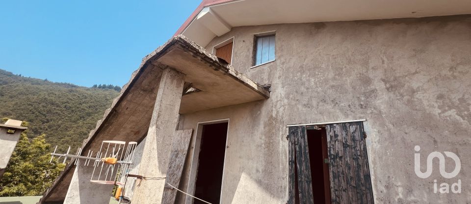 Casa indipendente / Villa 8 locali di 155 m² in Borzonasca (16041)