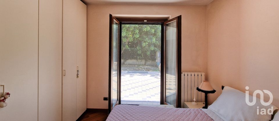 Casale 7 locali di 275 m² in Recanati (62019)