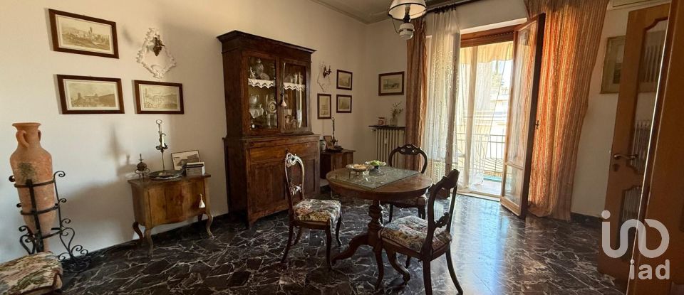 Apartment 9 rooms of 150 m² in Arezzo (52100)