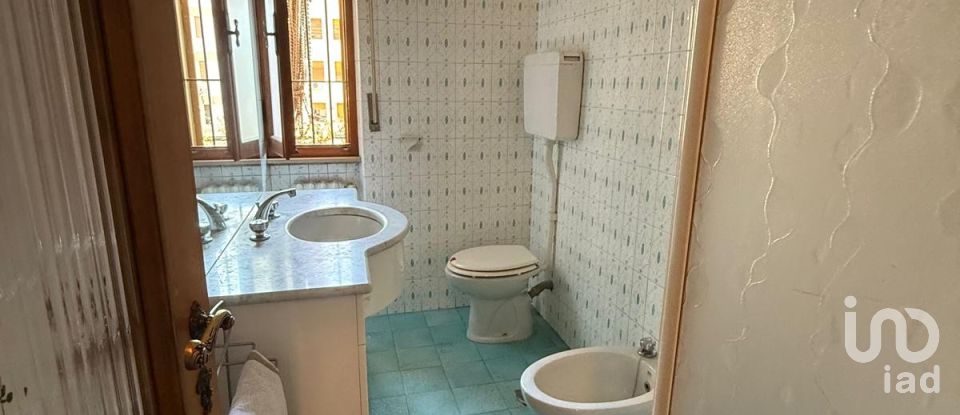 Apartment 9 rooms of 150 m² in Arezzo (52100)