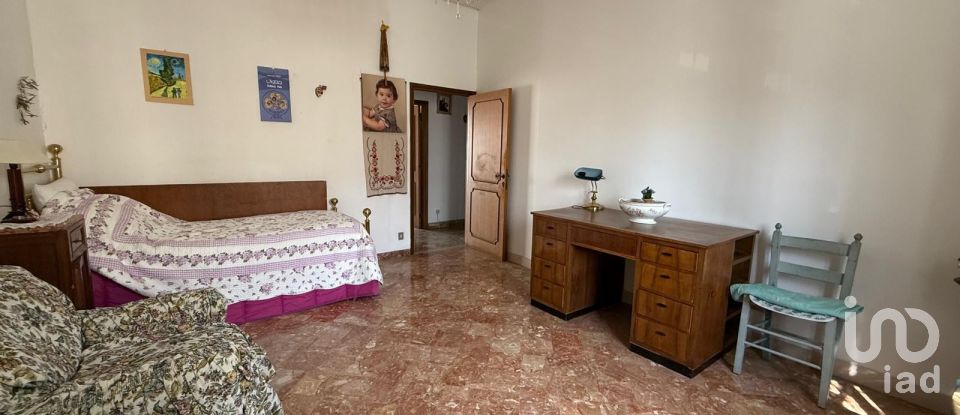 Apartment 9 rooms of 150 m² in Arezzo (52100)