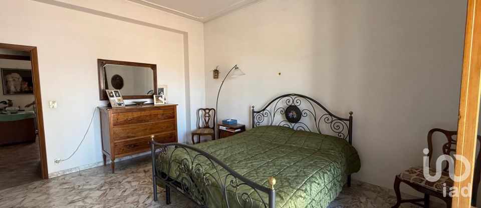 Apartment 9 rooms of 150 m² in Arezzo (52100)