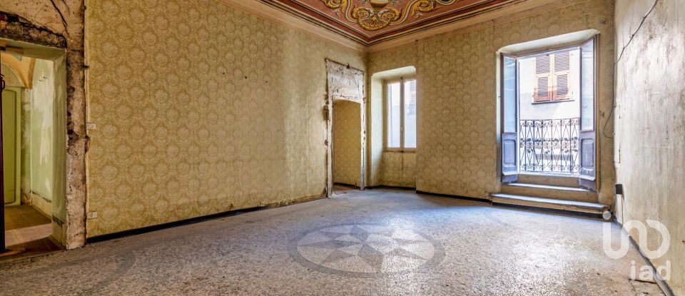 Costruzione di 275 m² in Vernante (12019)