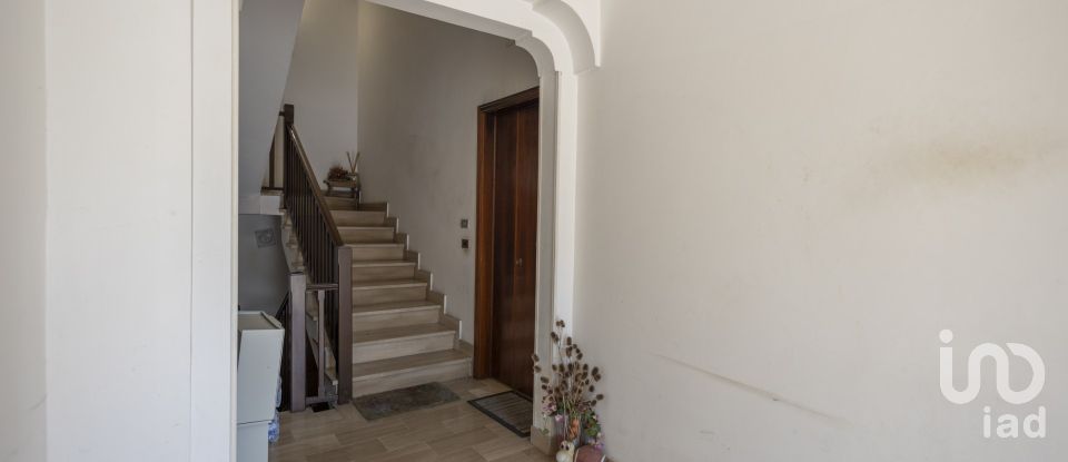 Appartamento 5 locali di 150 m² a Osimo (60027)