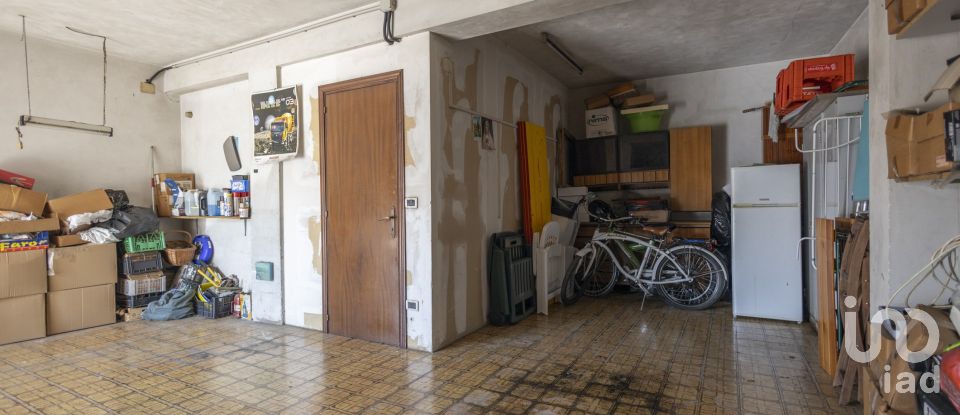 Appartamento 5 locali di 150 m² a Osimo (60027)