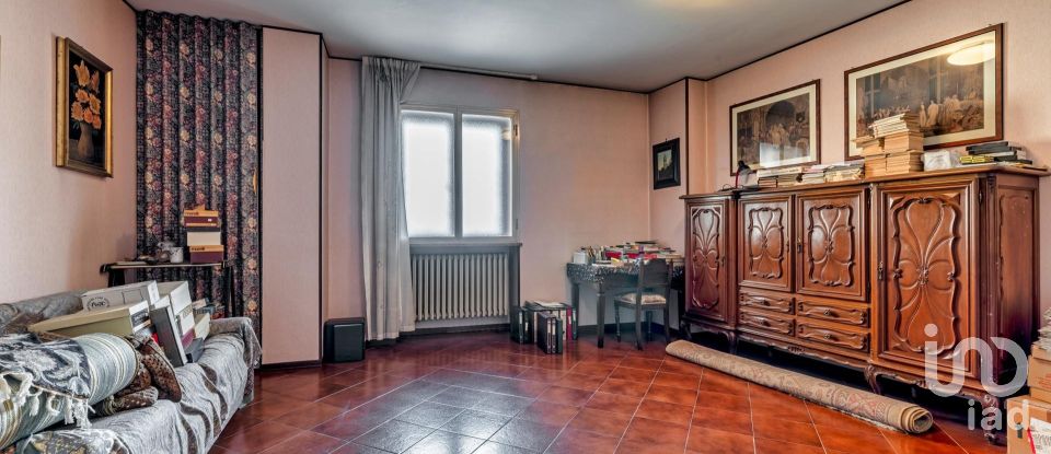 Casa indipendente 15 locali di 400 m² in Boves (12012)