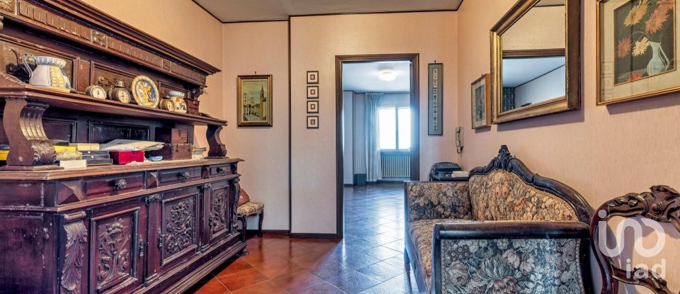 Casa indipendente 15 locali di 400 m² in Boves (12012)