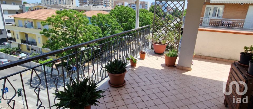 Appartamento 5 locali di 106 m² a Montesilvano (65015)