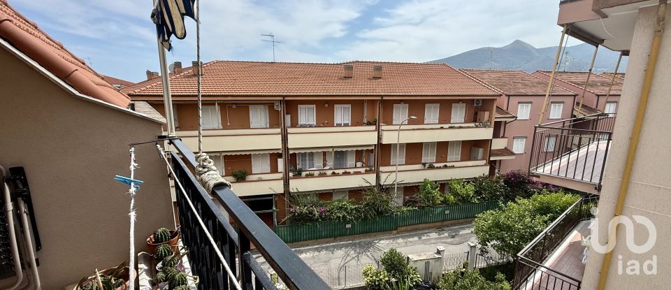 Trilocale di 82 m² a Loano (17025)