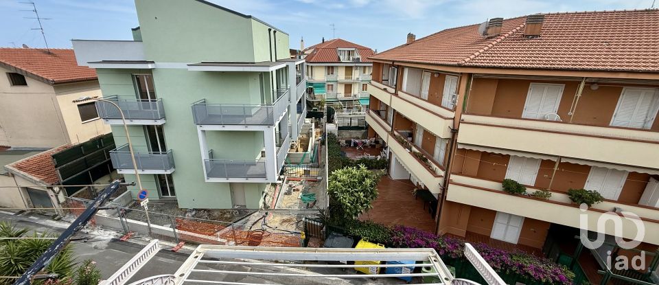 Trilocale di 82 m² a Loano (17025)