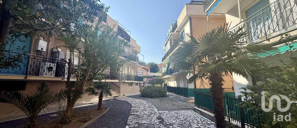 Trilocale di 82 m² a Loano (17025)