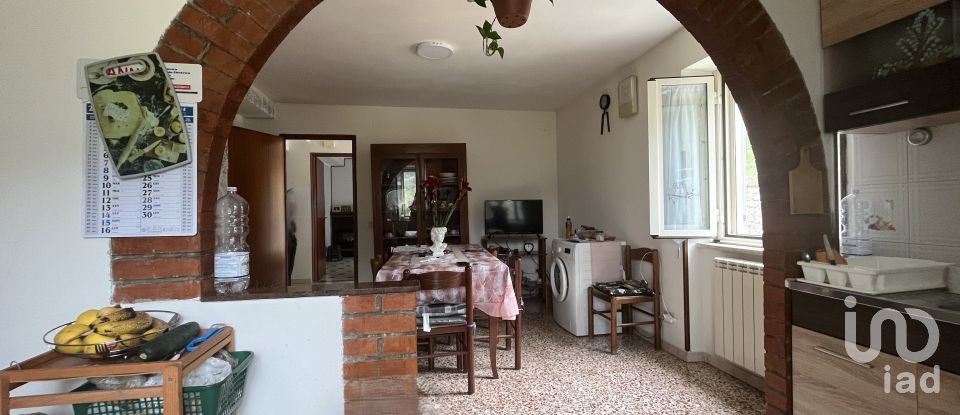 Casa indipendente 5 locali di 251 m² in - (87030)