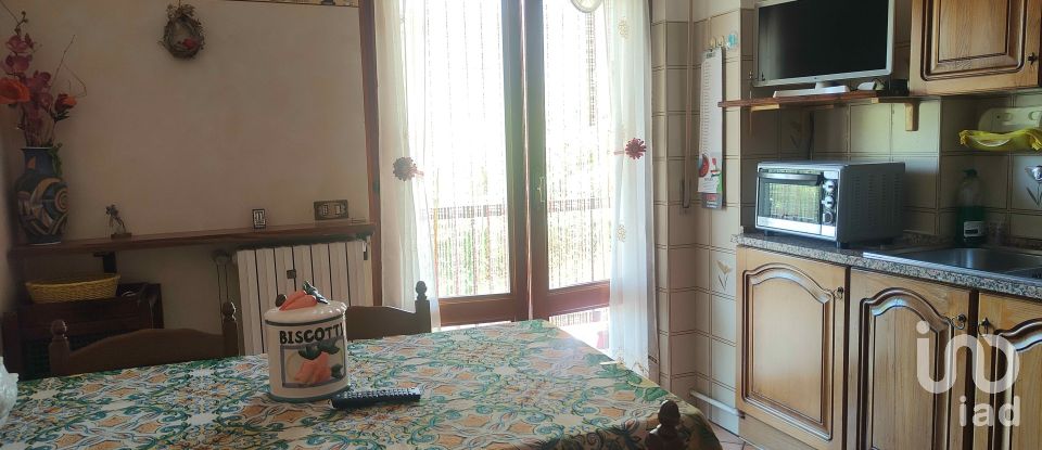 Appartamento 7 locali di 110 m² a Offida (63073)