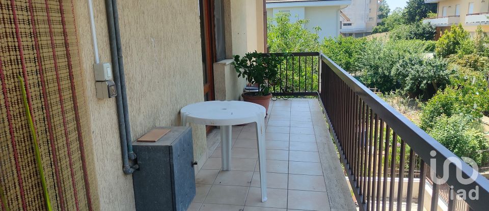 Appartamento 7 locali di 110 m² a Offida (63073)