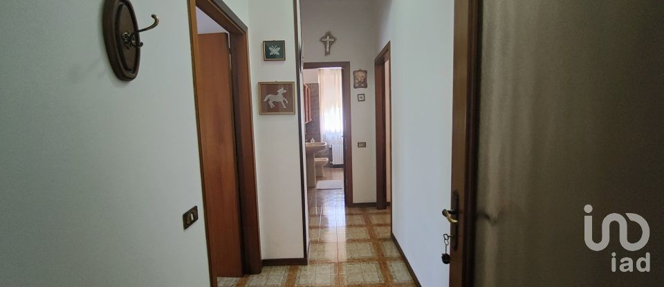 Appartamento 7 locali di 110 m² a Offida (63073)