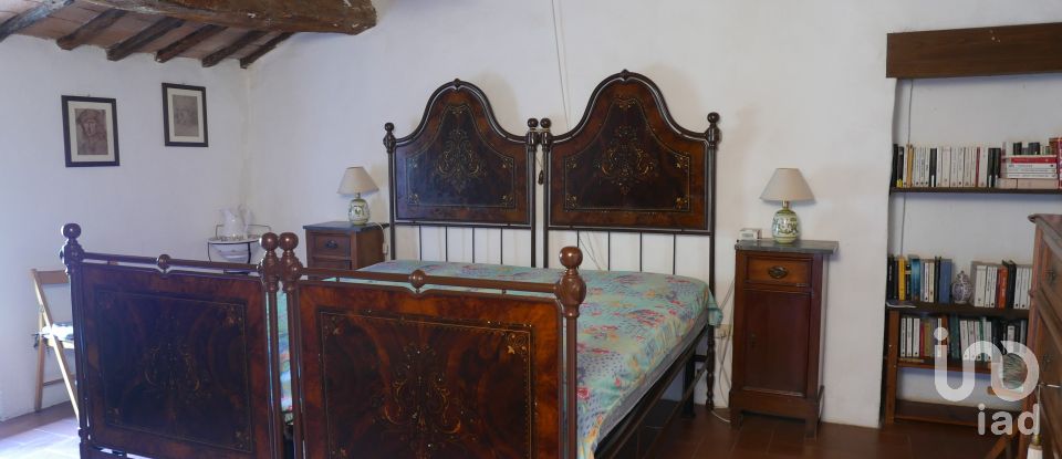 Townhouse 7 rooms of 227 m² in Panicale (06064)