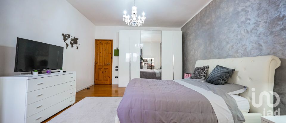 House 8 rooms of 343 m² in Portomaggiore (44015)