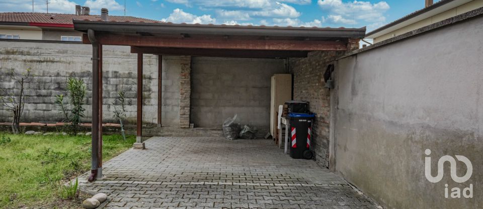 House 8 rooms of 343 m² in Portomaggiore (44015)