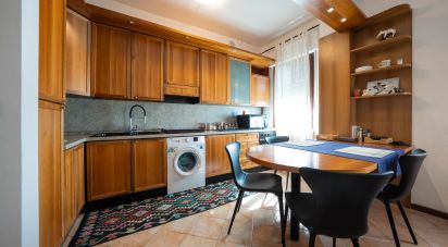 Four-room apartment of 107 m² in Brescia (25132)