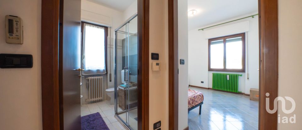 Four-room apartment of 107 m² in Brescia (25132)