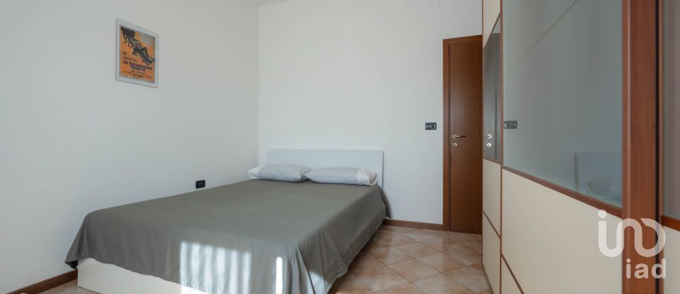 Four-room apartment of 107 m² in Brescia (25132)