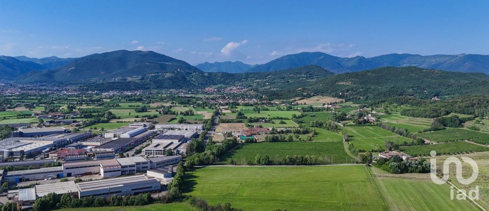 Four-room apartment of 107 m² in Brescia (25132)