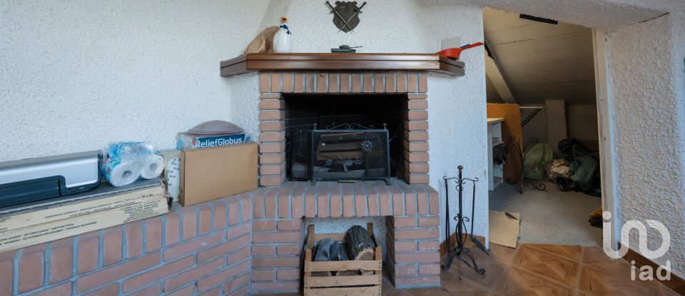 Four-room apartment of 107 m² in Brescia (25132)