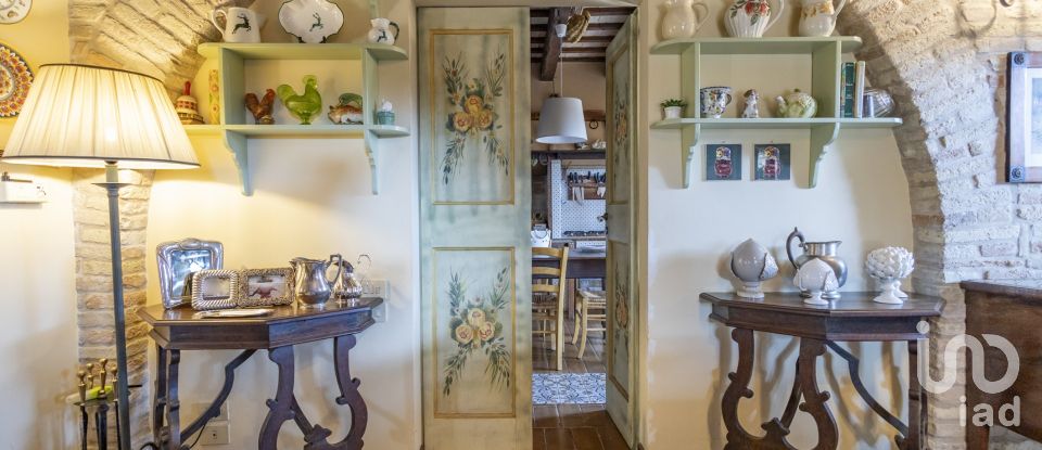 Casale 14 locali di 400 m² in Porto Recanati (62017)