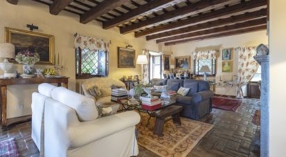 Casale 14 locali di 400 m² in Porto Recanati (62017)