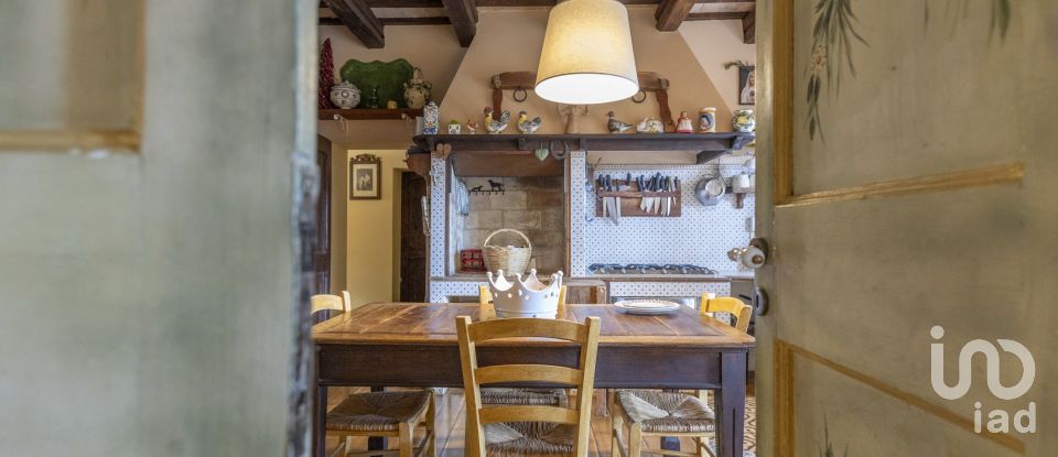 Casale 14 locali di 400 m² in Porto Recanati (62017)