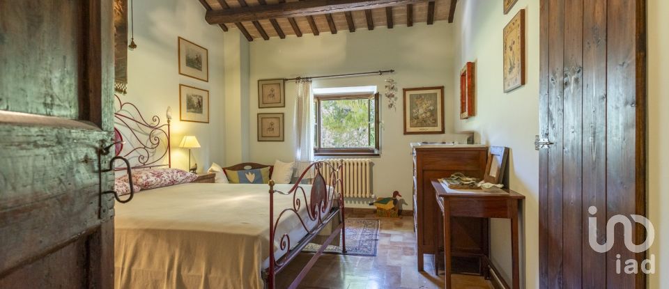 Casale 14 locali di 400 m² in Porto Recanati (62017)