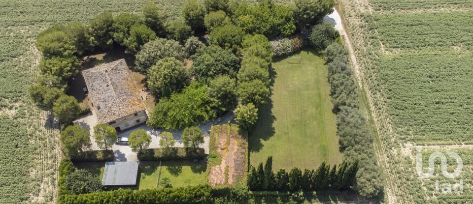 Casale 14 locali di 400 m² in Porto Recanati (62017)